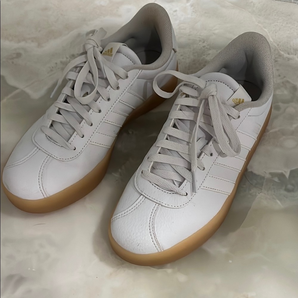 adidas White Sneakers with Lace-Up Closure and Gum Rubber Sole
